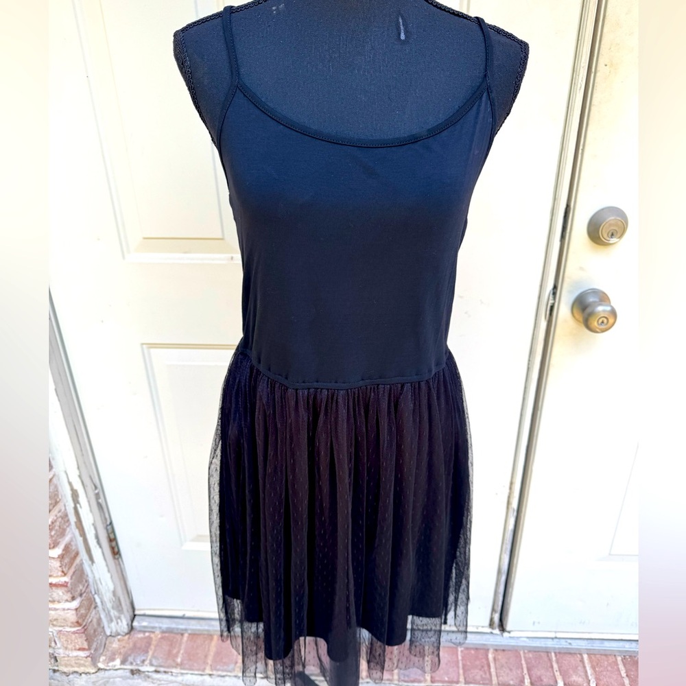 Hem & Thread Black Midi Dress